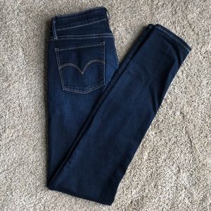 LEVI’S 711 Skinny Jeans